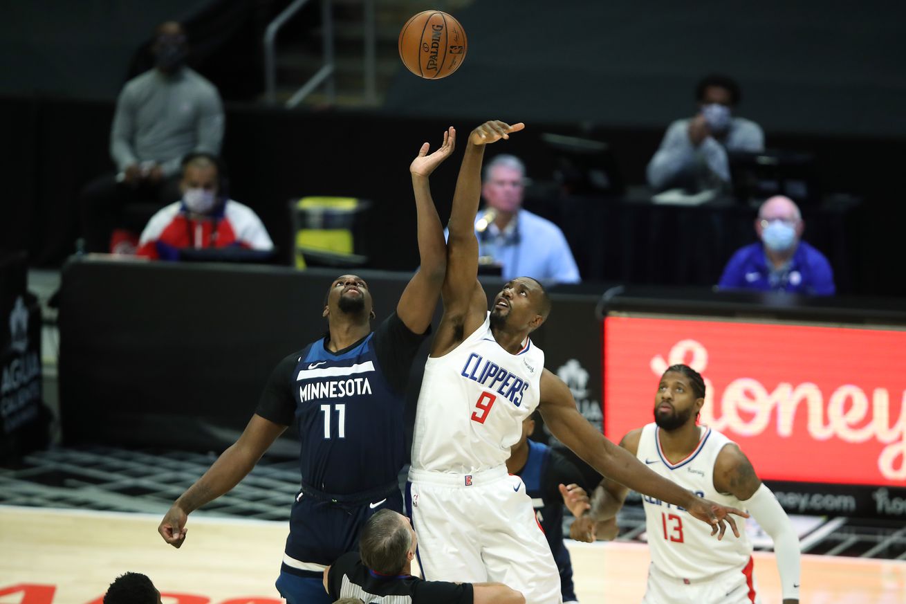 Minnesota Timberwolves v Los Angeles Clippers