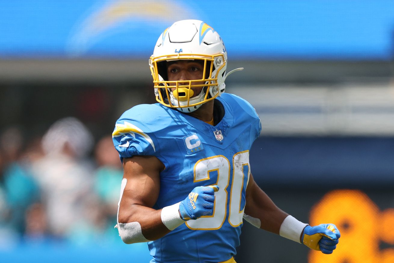 Miami Dolphins v Los Angeles Chargers