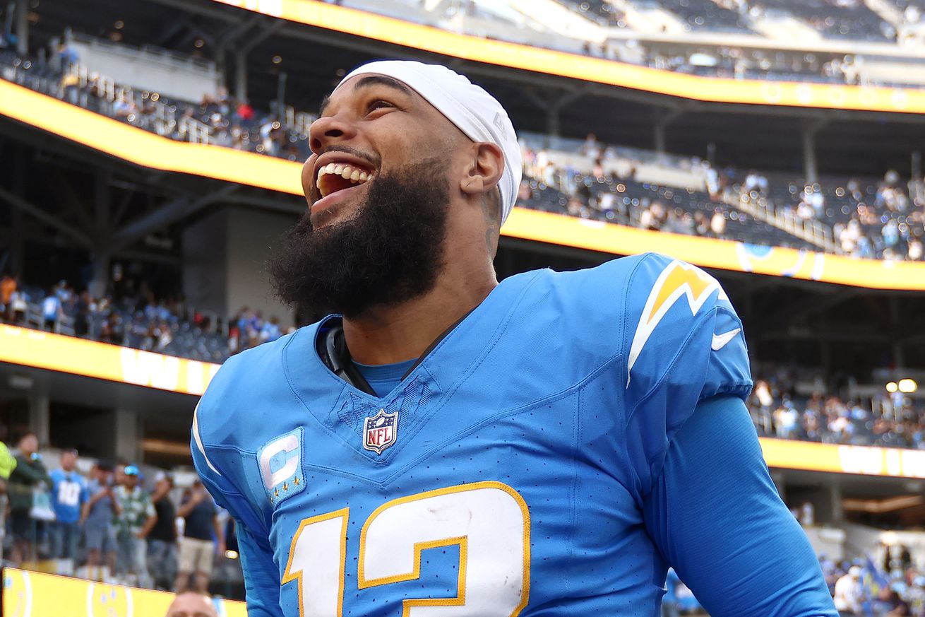 Las Vegas Raiders v Los Angeles Chargers