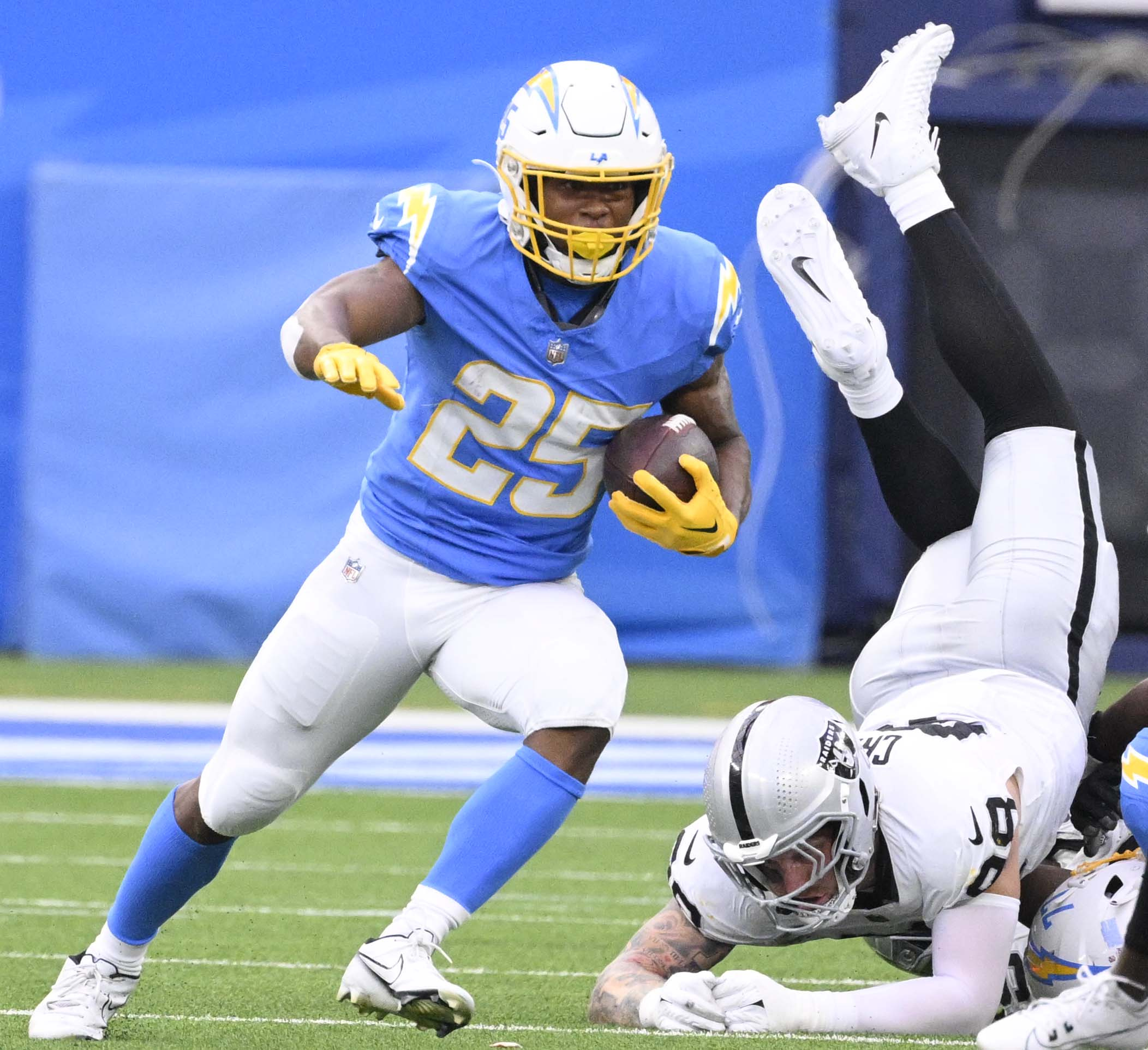 Running back Joshua Kelley #25 of the Los Angeles Chargers...