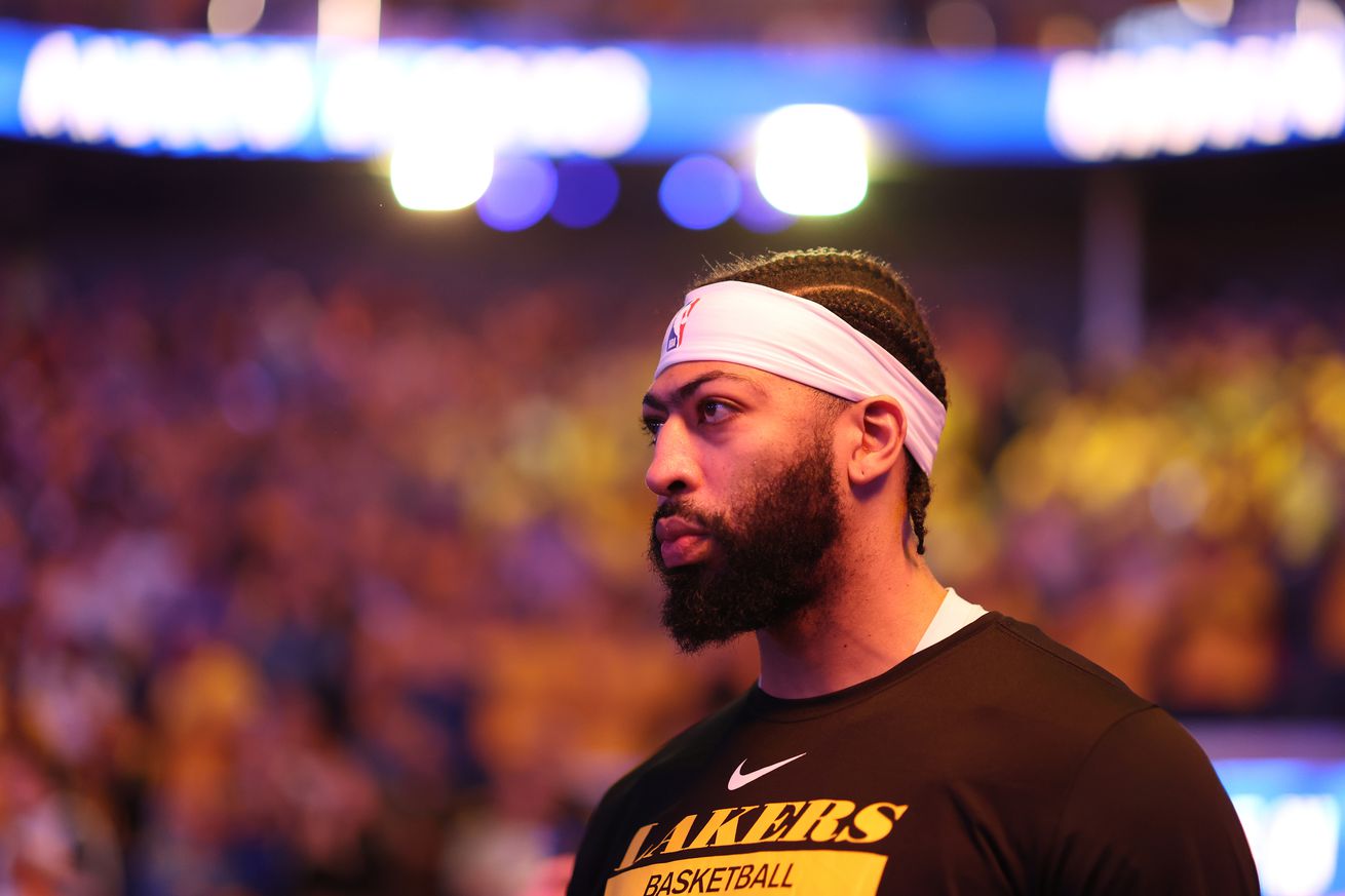 Los Angeles Lakers v Golden State Warriors - Game One