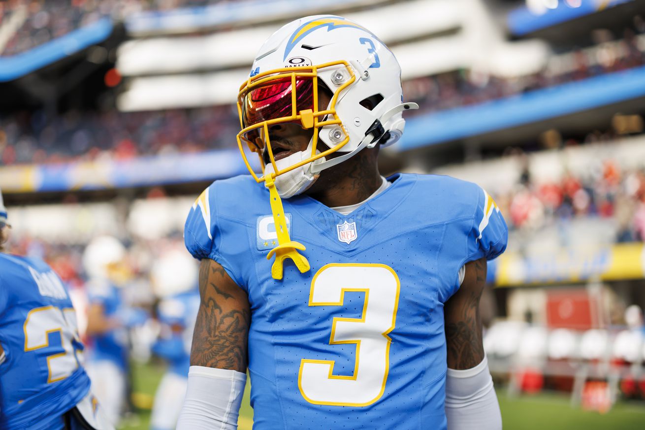 Kansas City Chiefs v Los Angeles Chargers