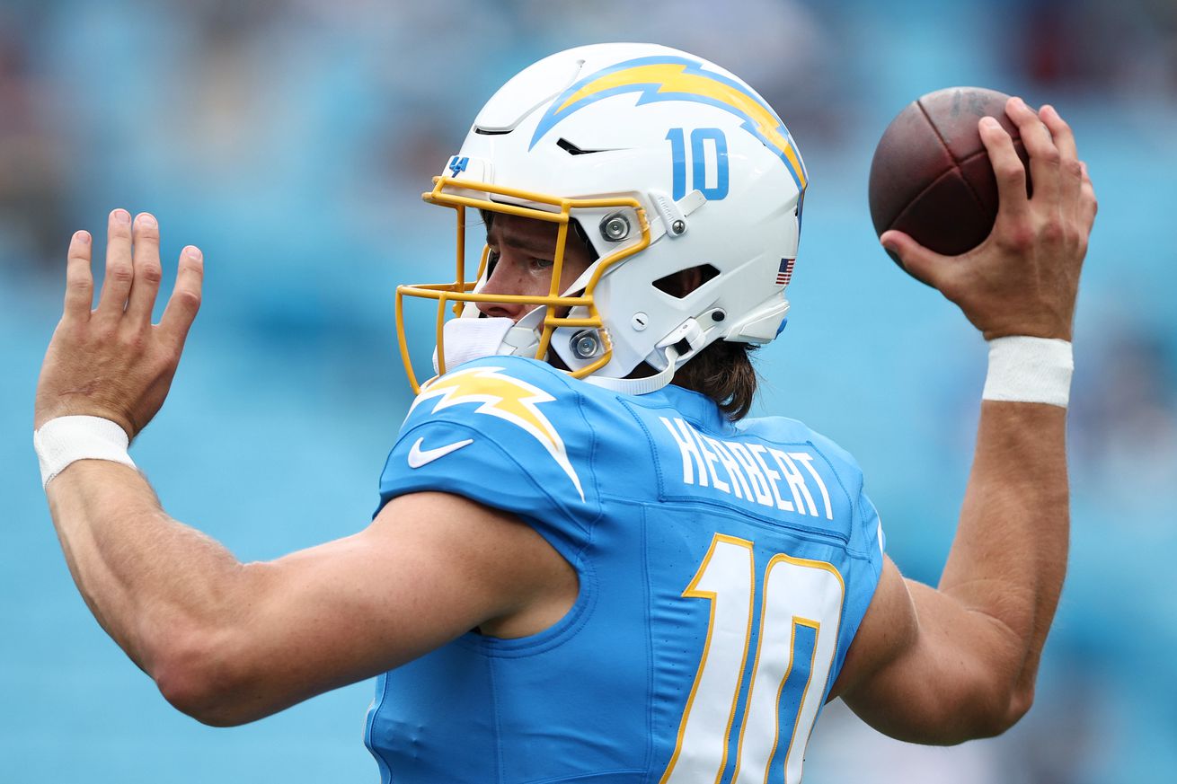 Los Angeles Chargers v Carolina Panthers