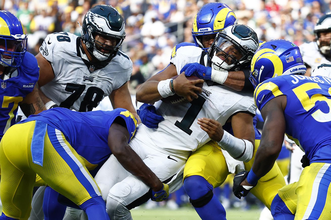 Philadelphia Eagles v Los Angeles Rams