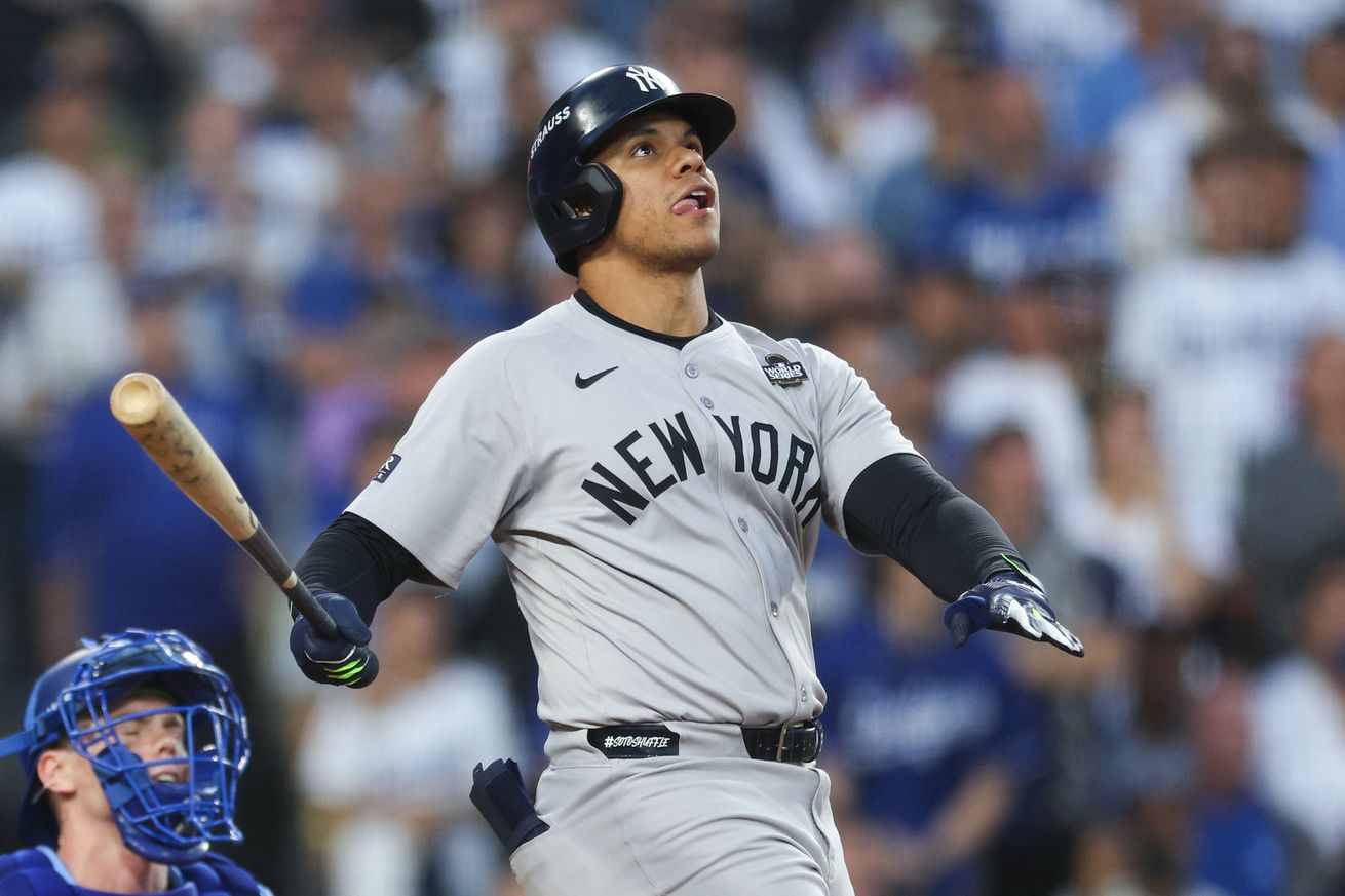 World Series - New York Yankees v Los Angeles Dodgers - Game 2