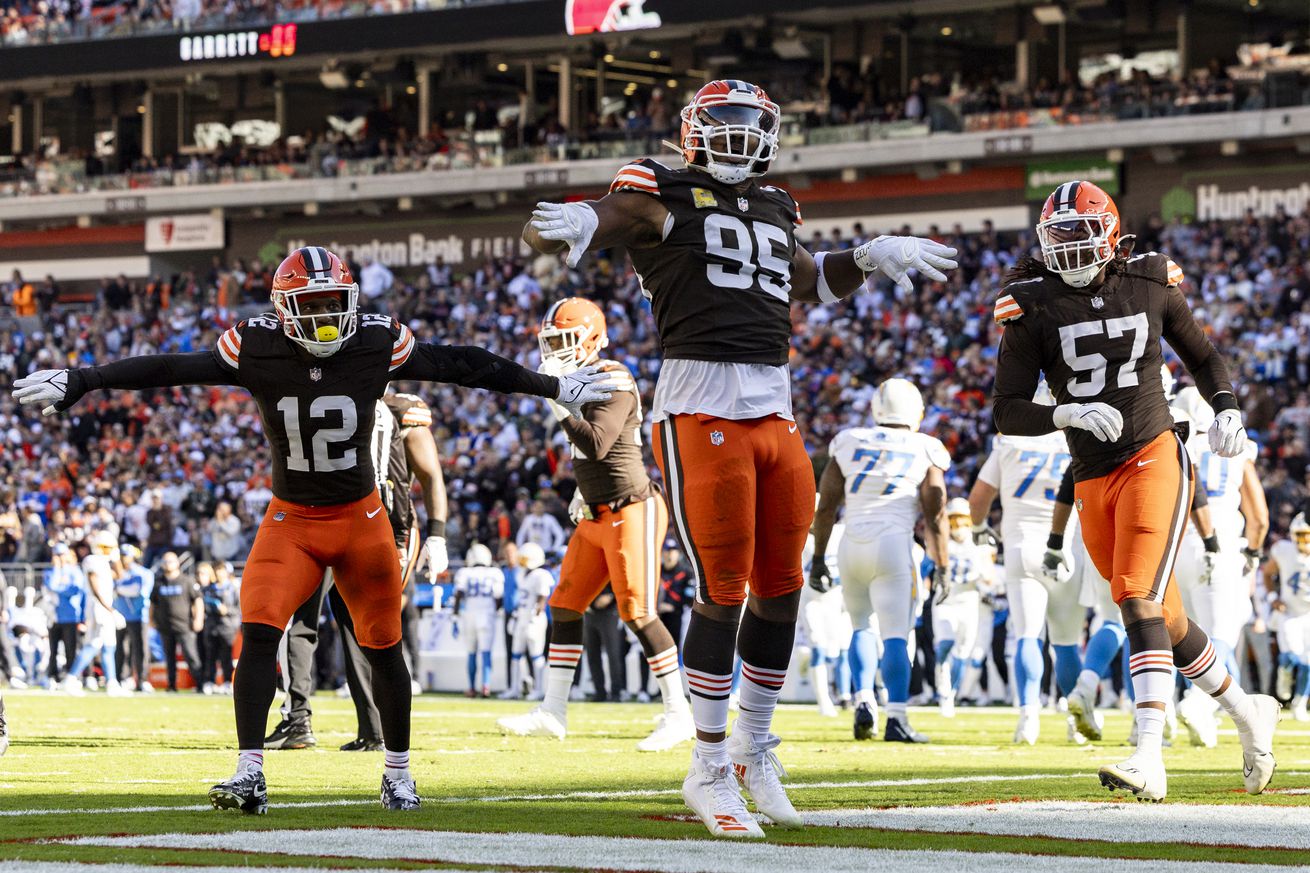 Los Angeles Chargers v Cleveland Browns