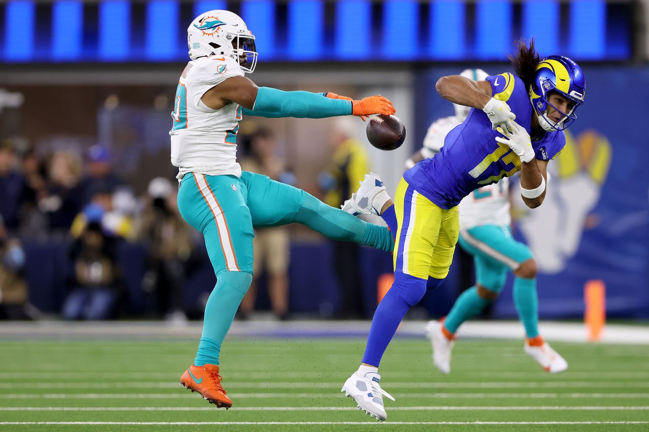 Miami Dolphins v Los Angeles Rams