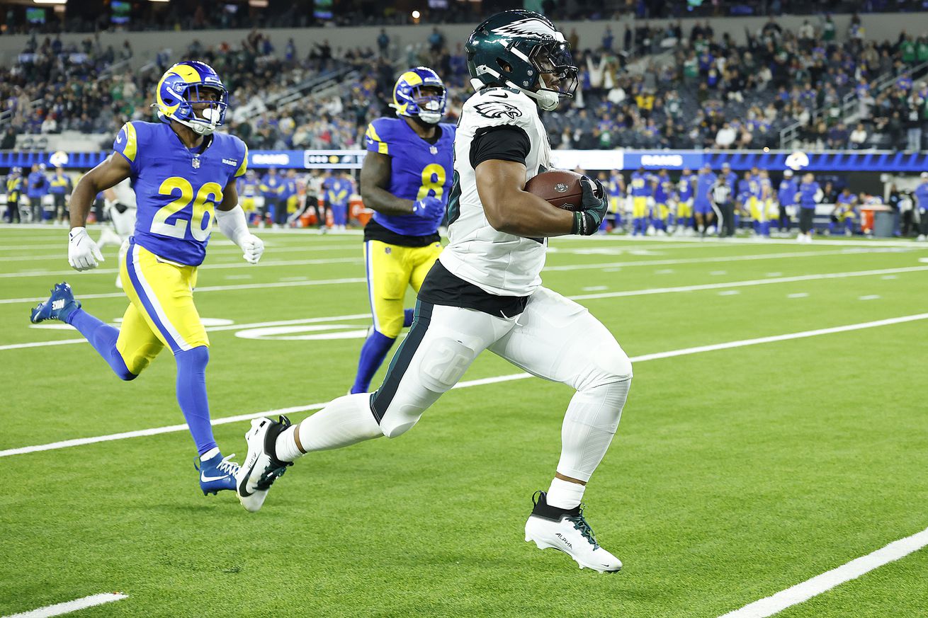 Philadelphia Eagles v Los Angeles Rams