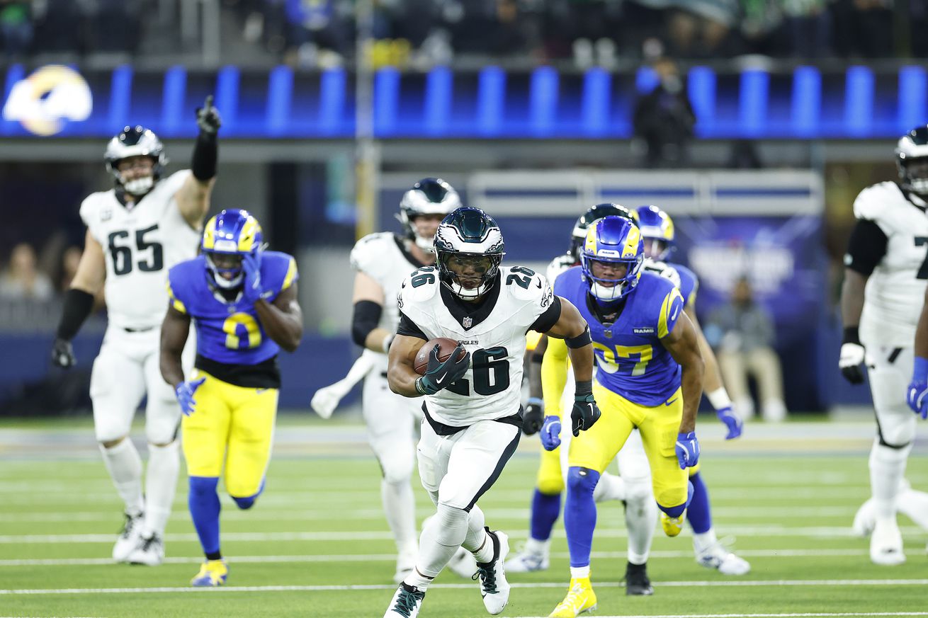 Philadelphia Eagles v Los Angeles Rams