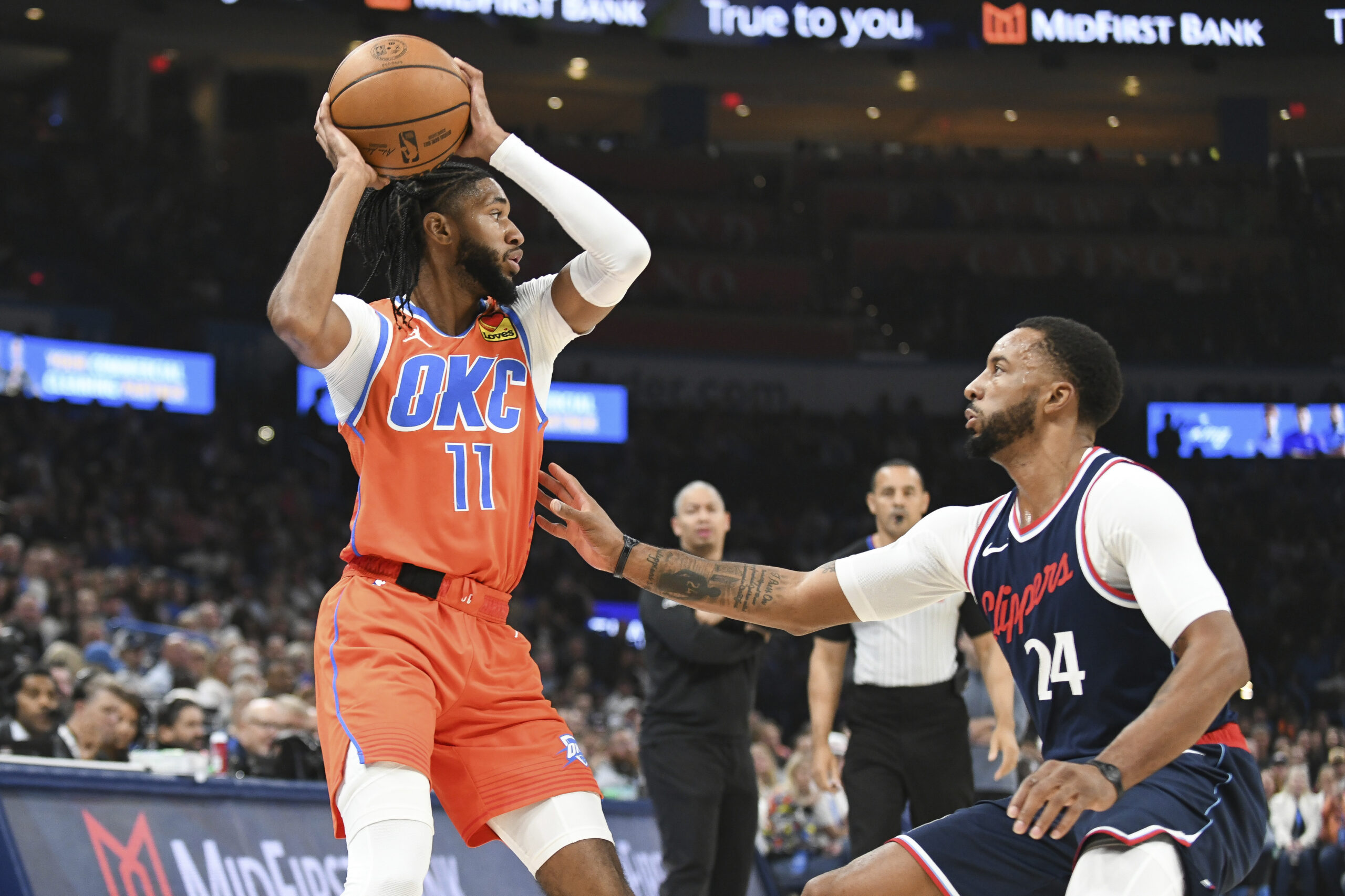 Oklahoma City Thunder guard Isaiah Joe (11) tries to keep...