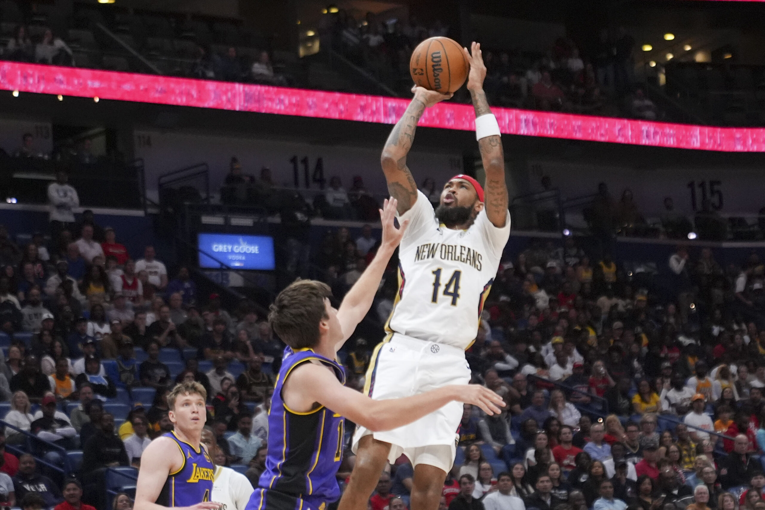 New Orleans Pelicans forward Brandon Ingram (14) shoots against Lakers...