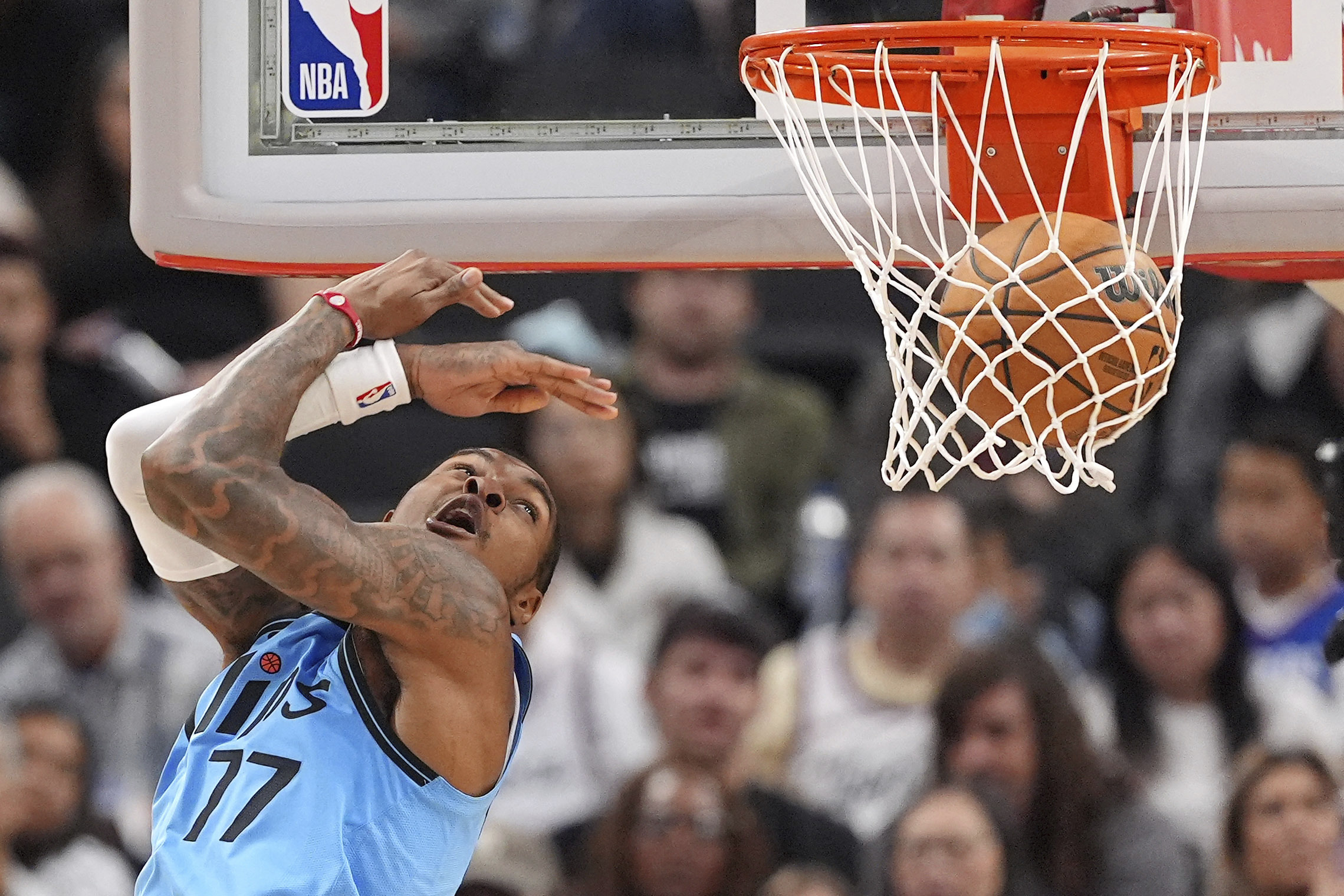 Clippers guard Kevin Porter Jr. dunks during the second half...