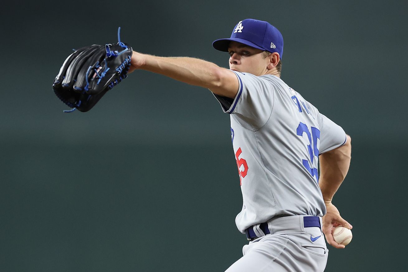 Los Angeles Dodgers v Arizona Diamondbacks