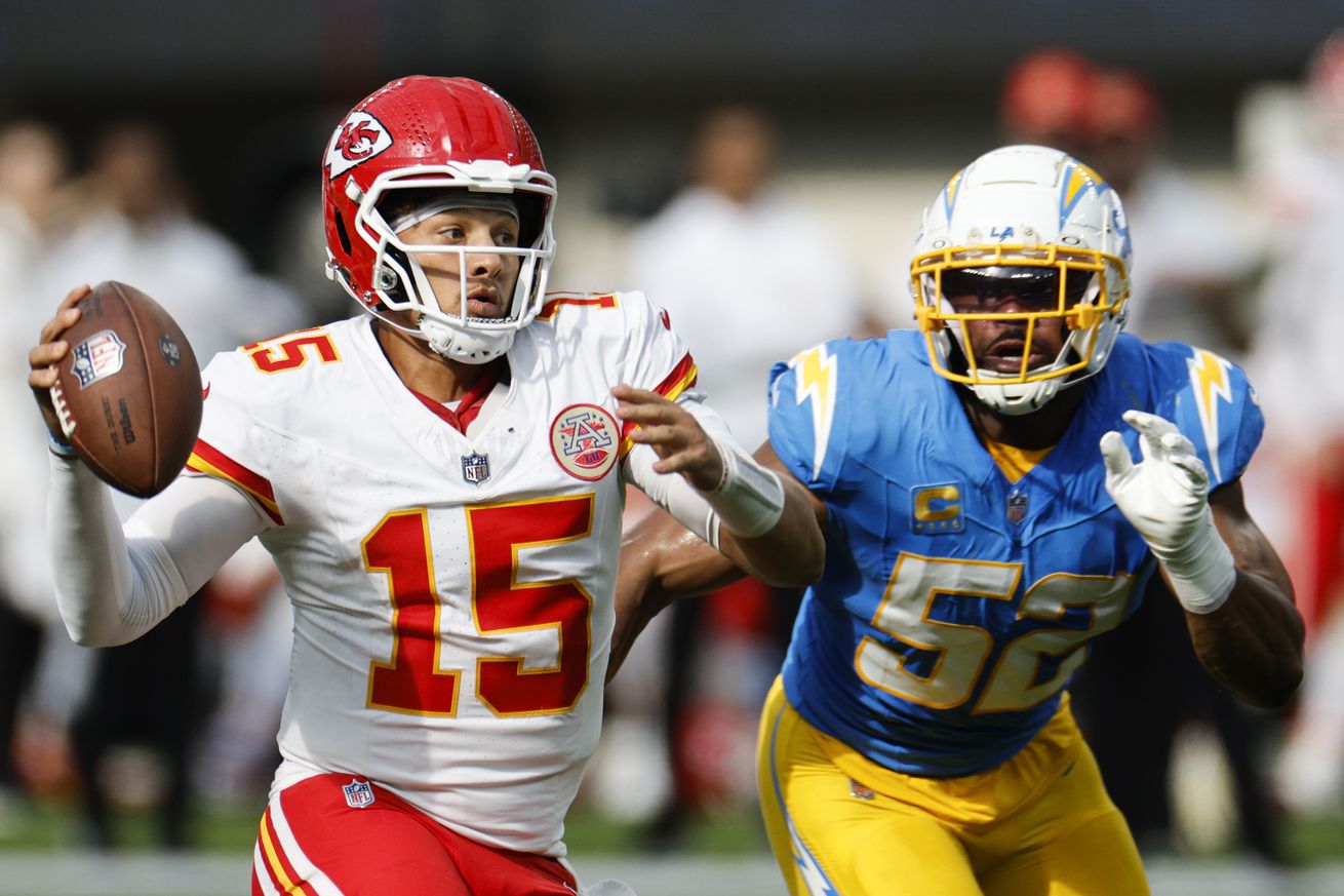 Kansas City Chiefs v Los Angeles Chargers