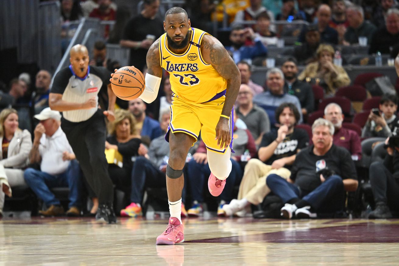 Los Angeles Lakers v Cleveland Cavaliers