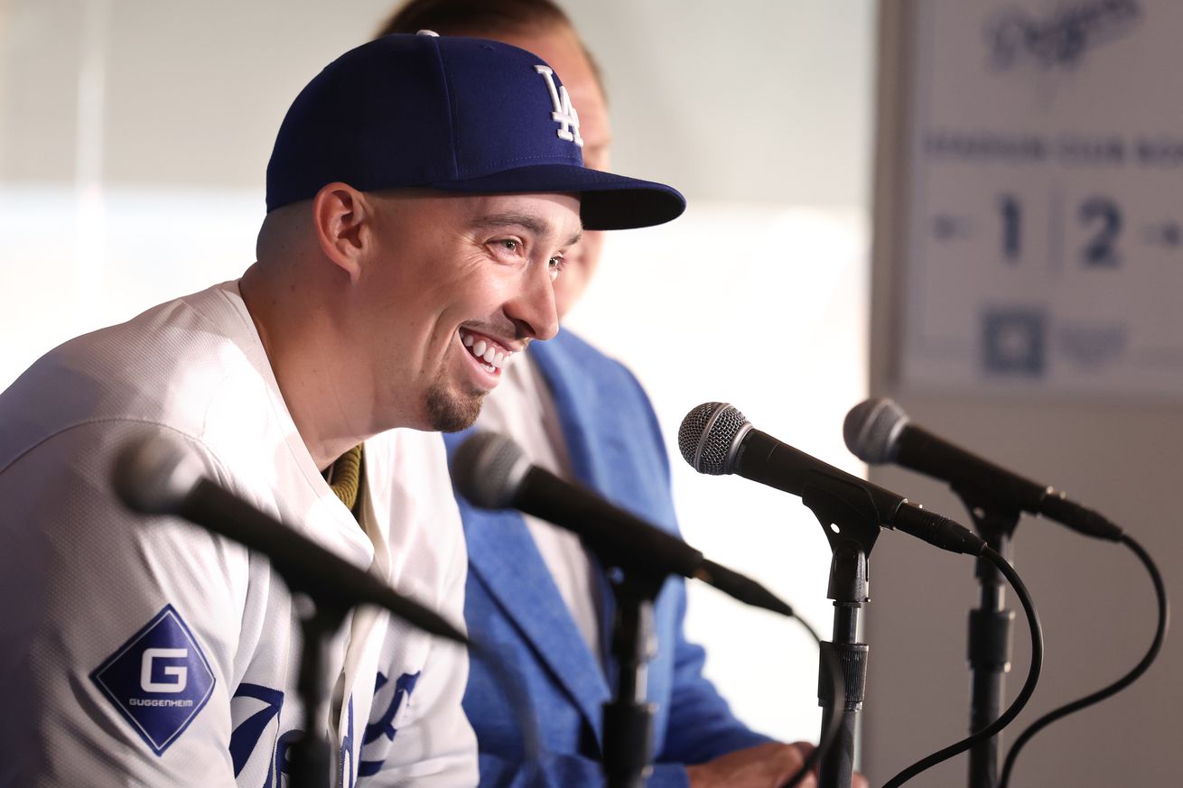 1485261-SP-1203-snell-dodgers-presser-WJS