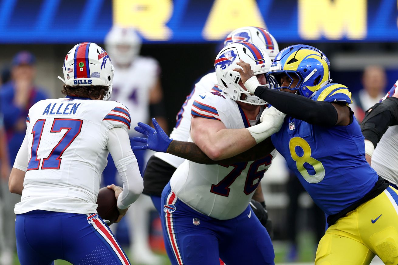 Buffalo Bills v Los Angeles Rams