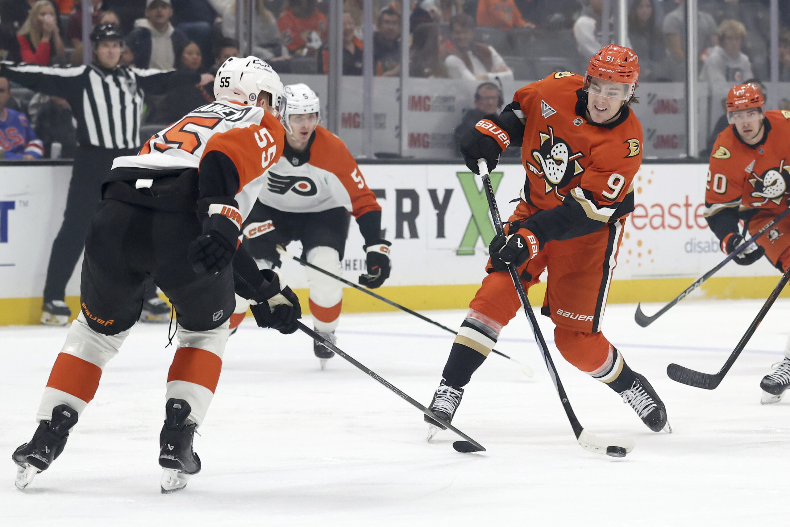 Ducks center Leo Carlsson (91) shoots against Philadelphia Flyers defenseman...