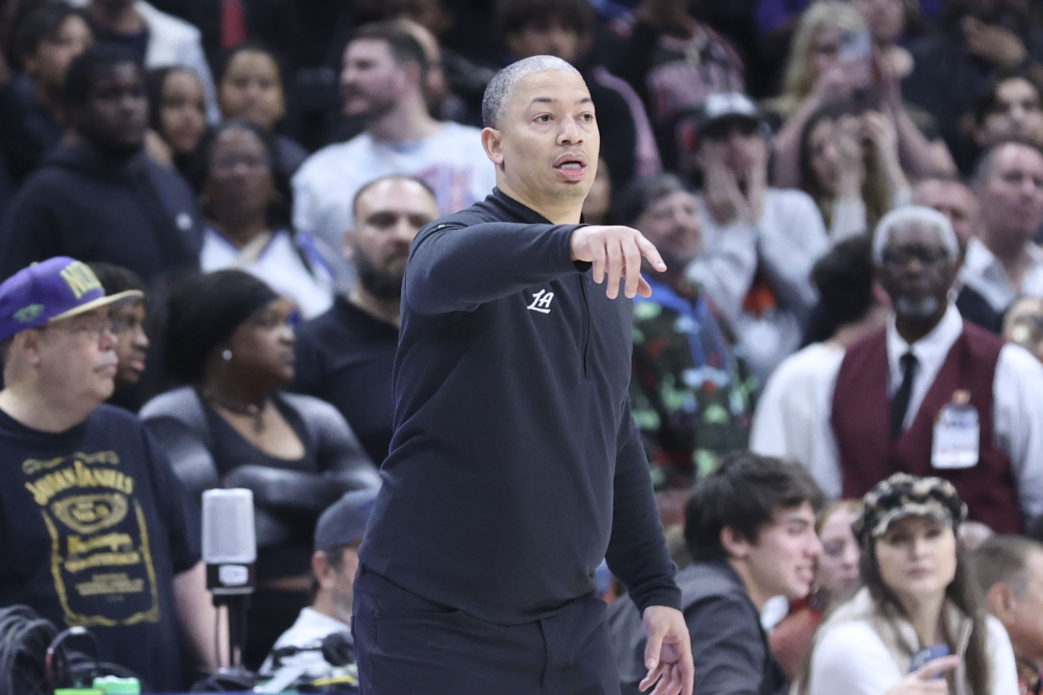 Clippers head coach Tyronn Lue gestures in the second half...