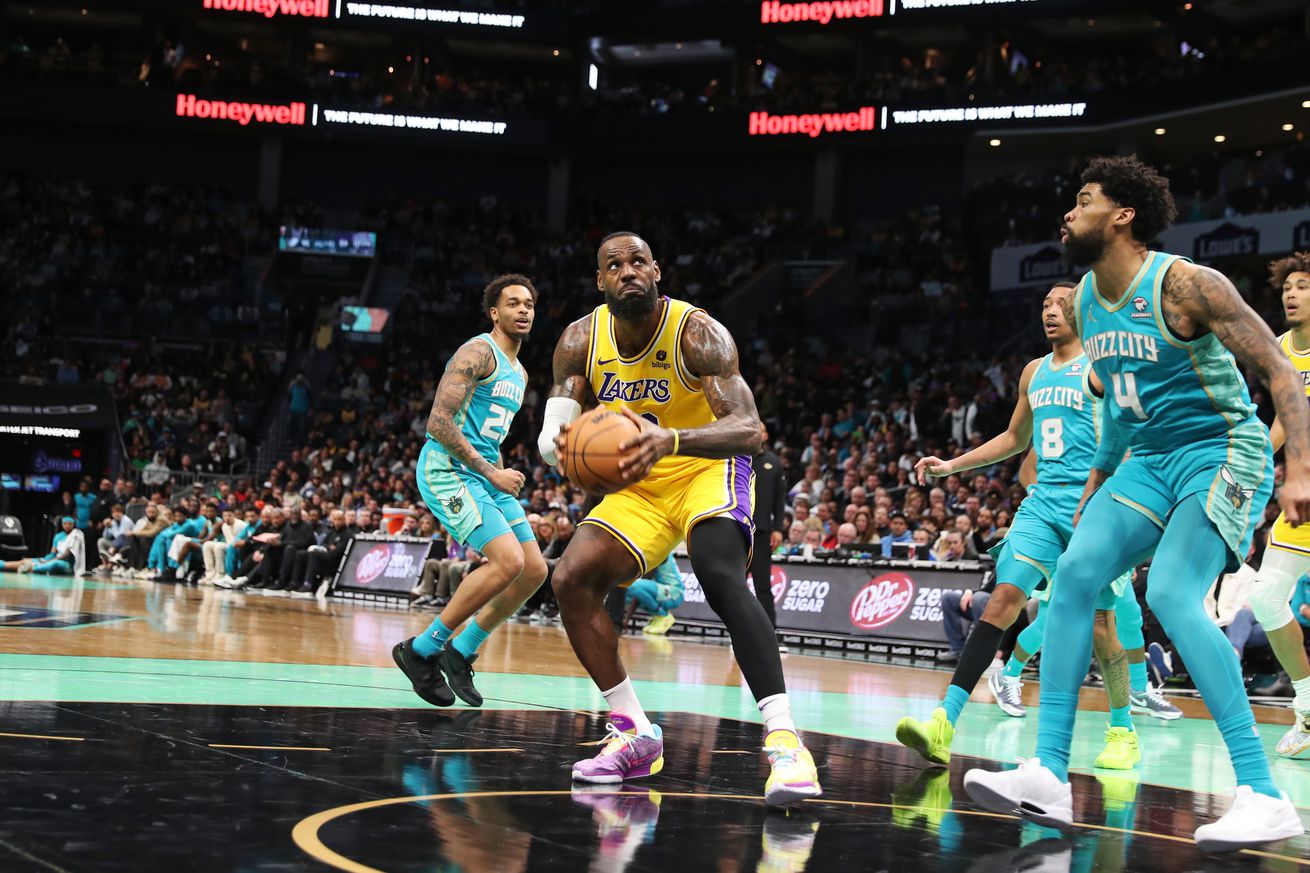 Los Angeles Lakers v Charlotte Hornets