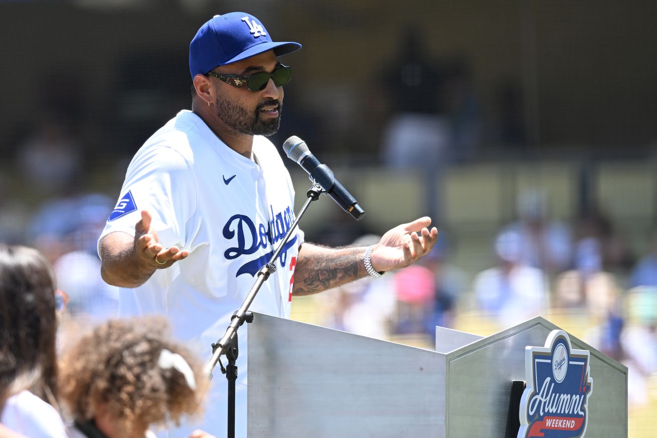 Pittsburgh Pirates v Los Angeles Dodgers