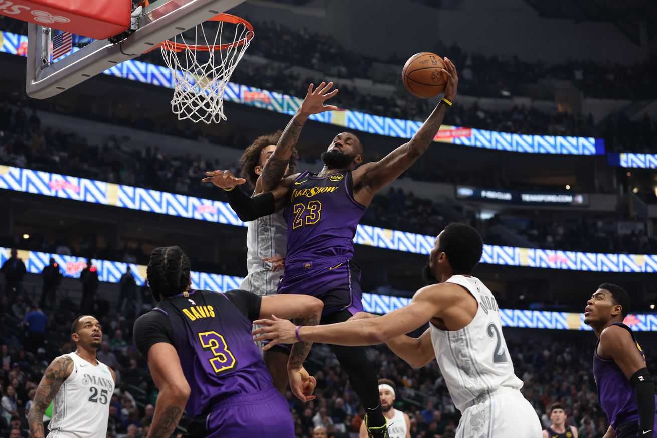 Los Angeles Lakers v Dallas Mavericks