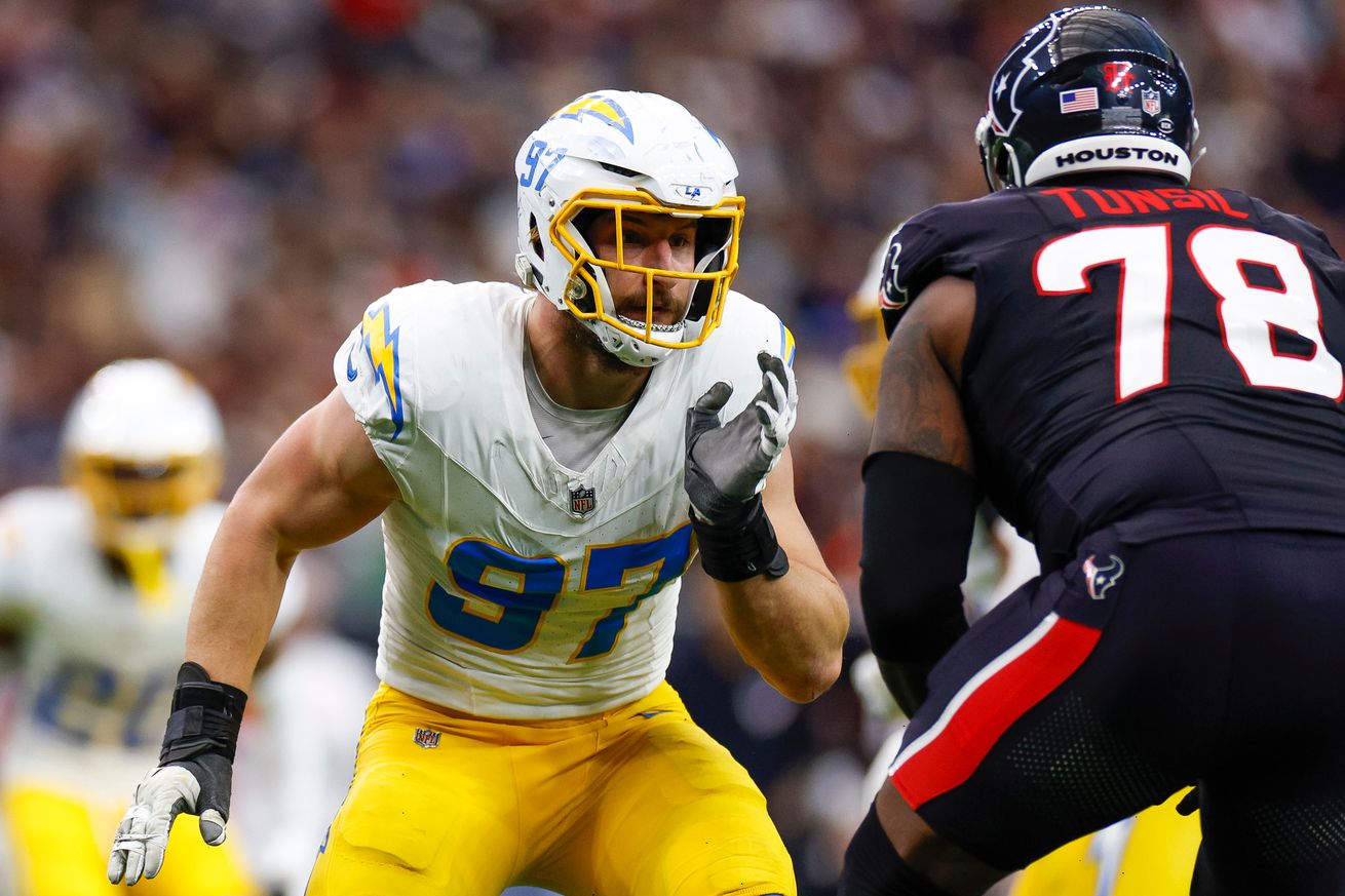 AFC Wild Card Playoffs: Los Angeles Chargers v Houston Texans