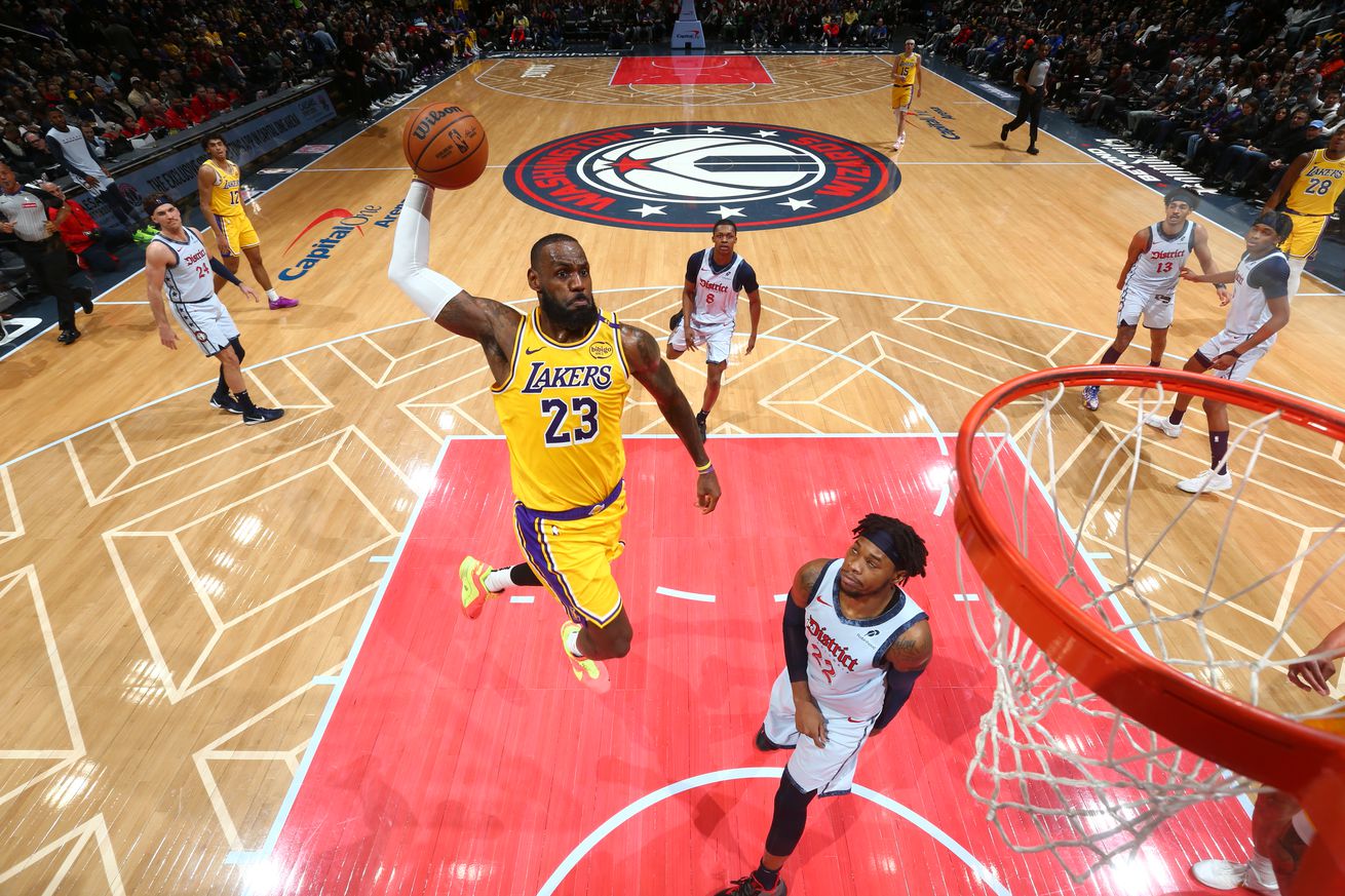 Los Angeles Lakers v Washington Wizards