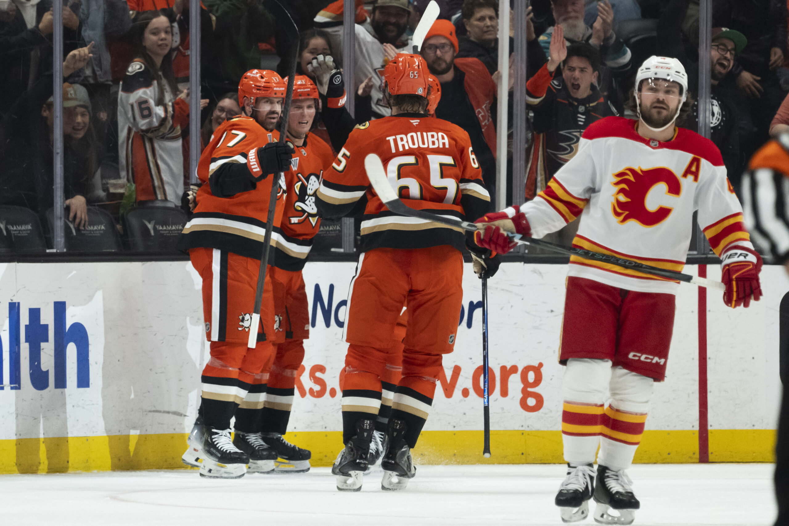 Ducks left wing Alex Killorn (17) celebrates his goal with...