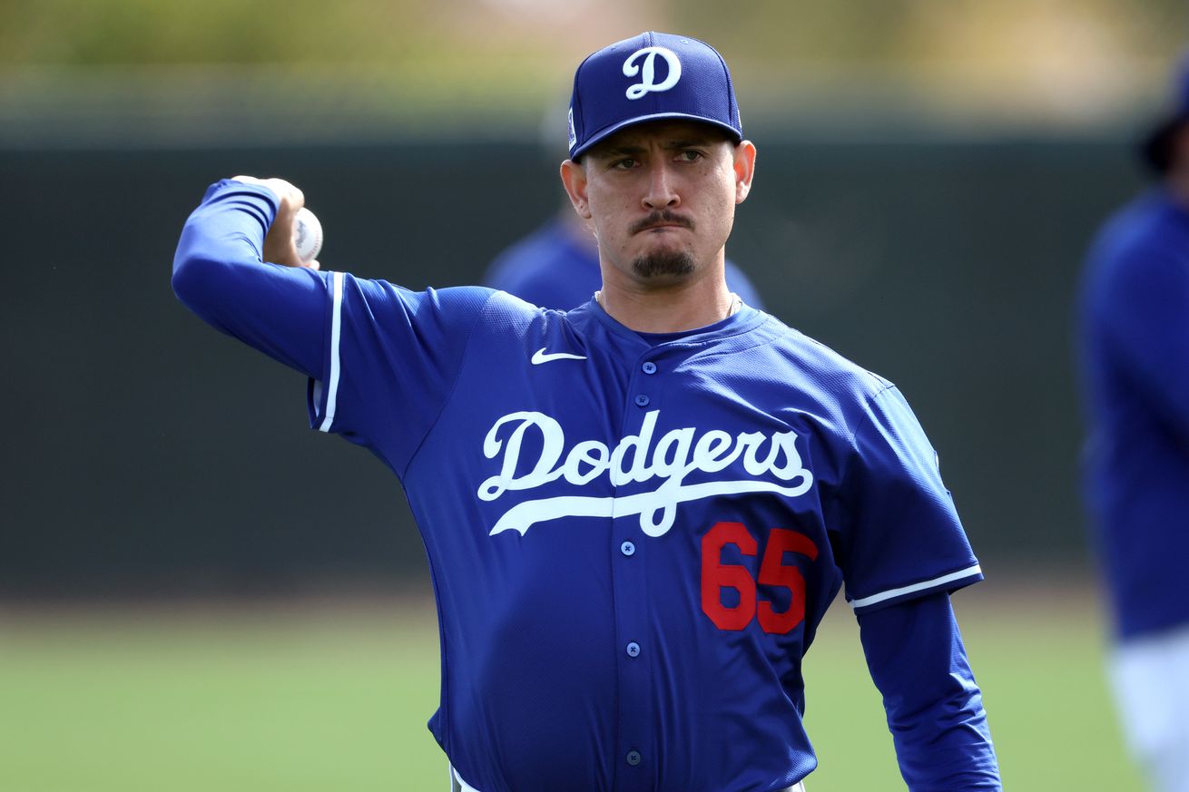 Los Angeles Dodgers Pitchers And Catchers Workout