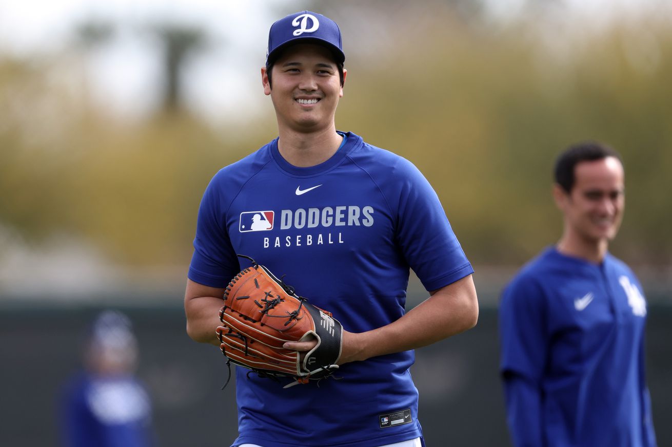 Los Angeles Dodgers Pitchers And Catchers Workout