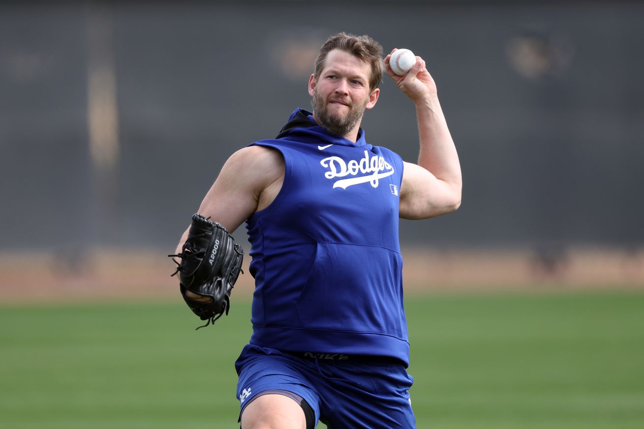 Los Angeles Dodgers Pitchers And Catchers Workout