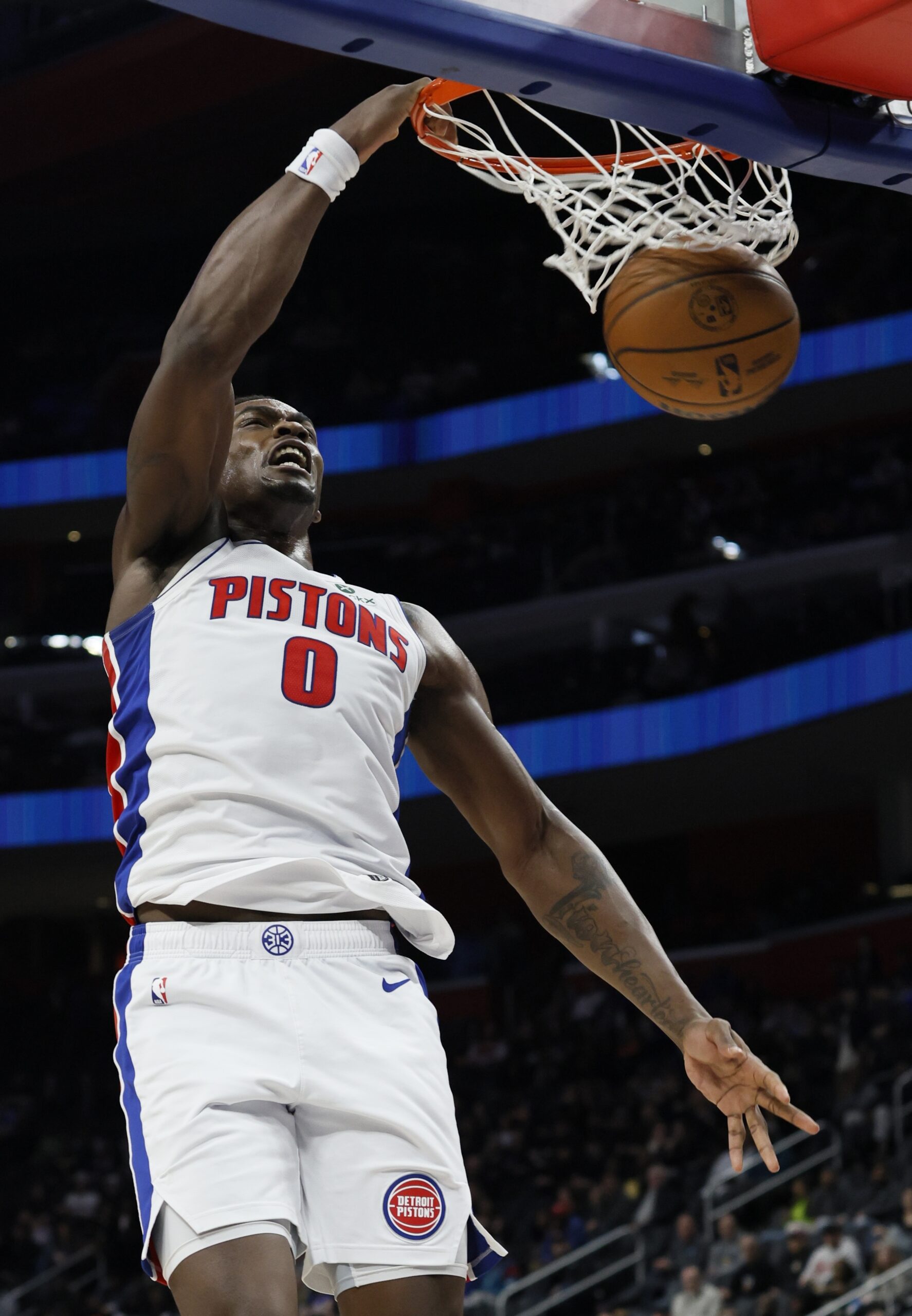 Detroit Pistons center Jalen Duren dunks against the Clippers during...