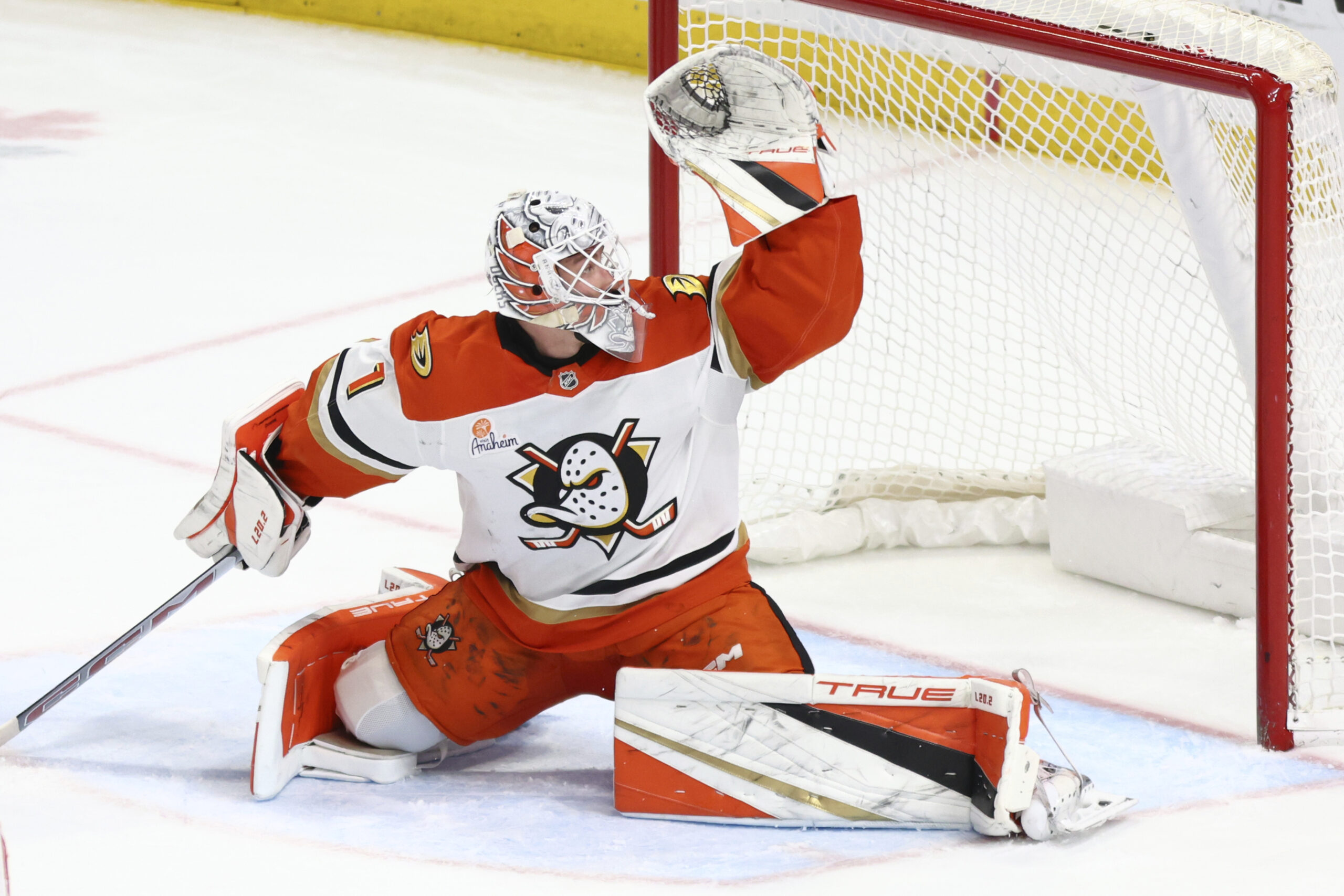 Ducks goaltender Lukas Dostal (1) watches the puck go wide...