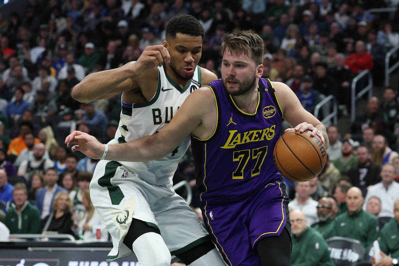 Los Angeles Lakers v Milwaukee Bucks