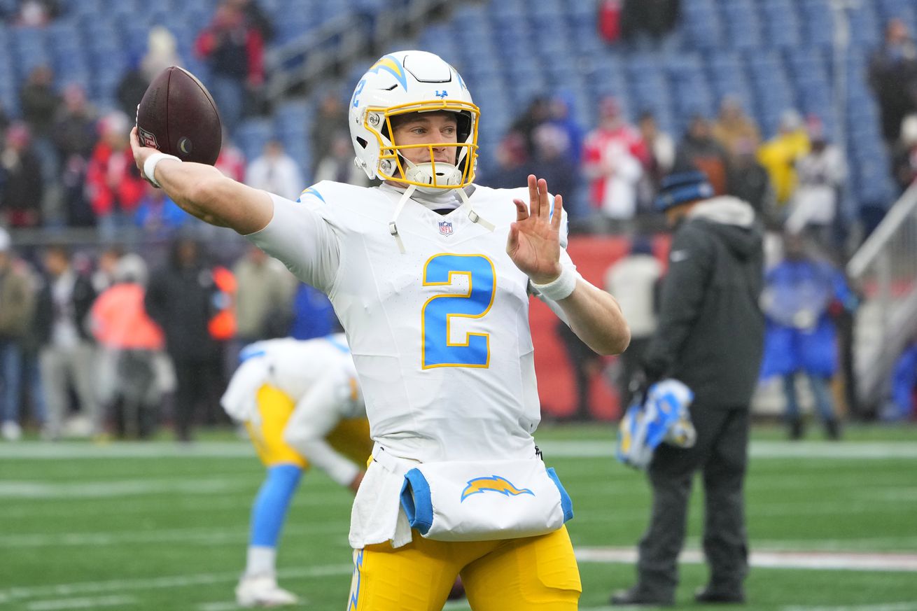NFL: Los Angeles Chargers at New England Patriots