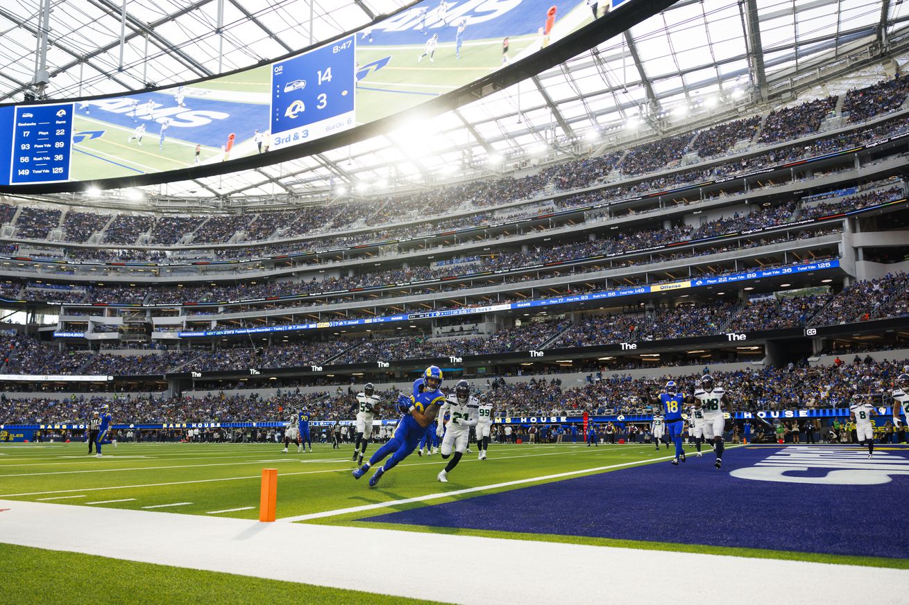 Seattle Seahawks v Los Angeles Rams