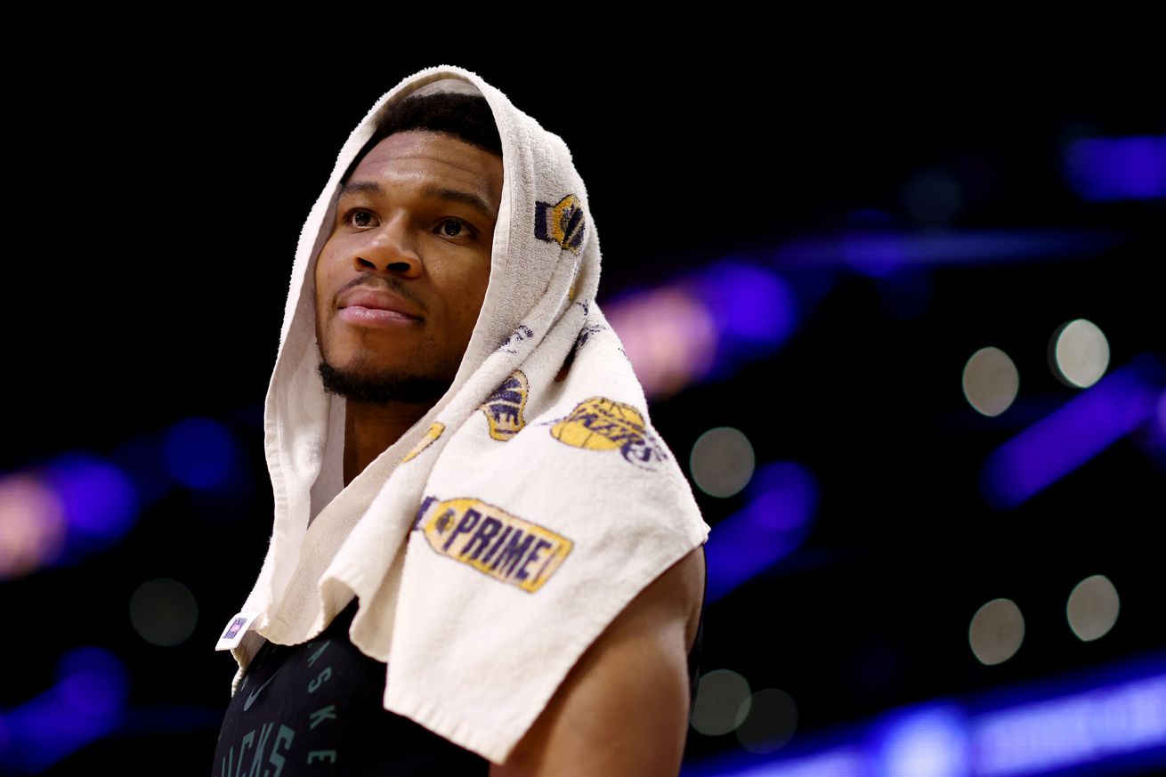 Milwaukee Bucks v Los Angeles Lakers
