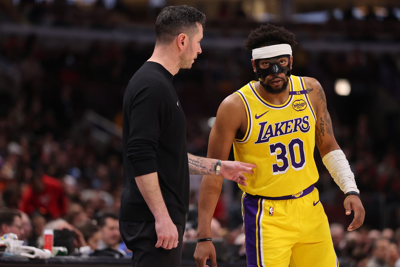 Los Angeles Lakers v Chicago Bulls