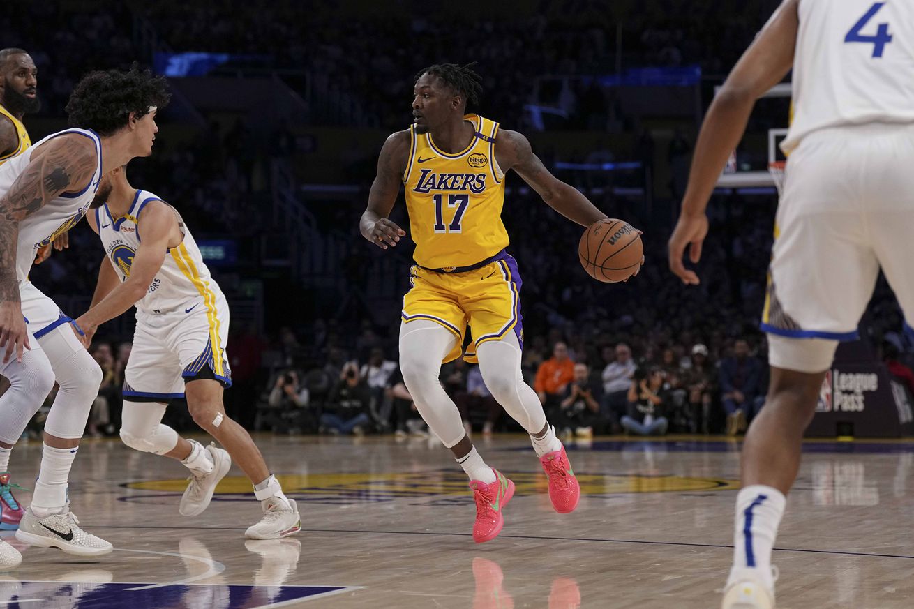 Golden State Warriors v Los Angeles Lakers