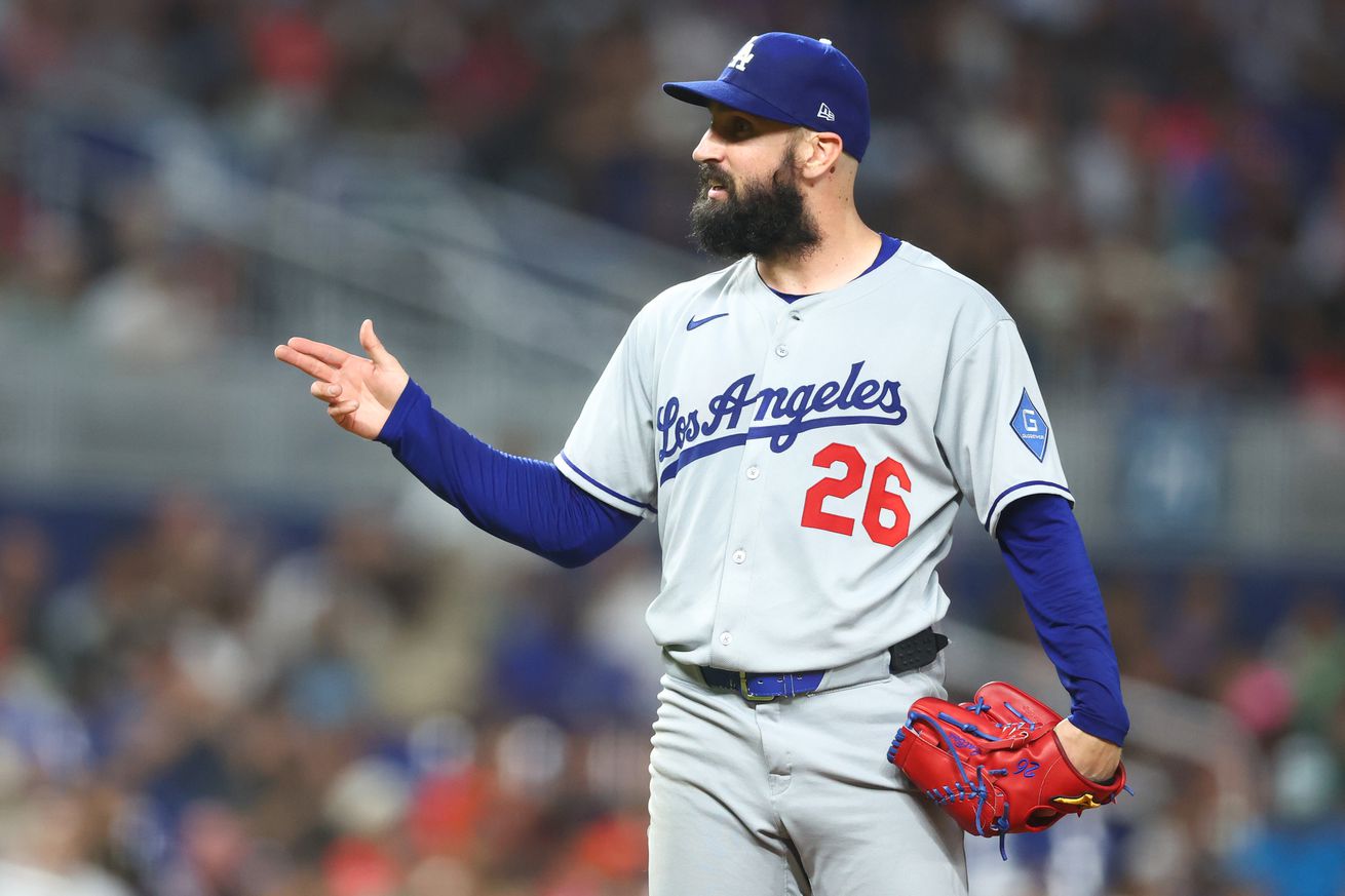 Los Angeles Dodgers v Miami Marlins