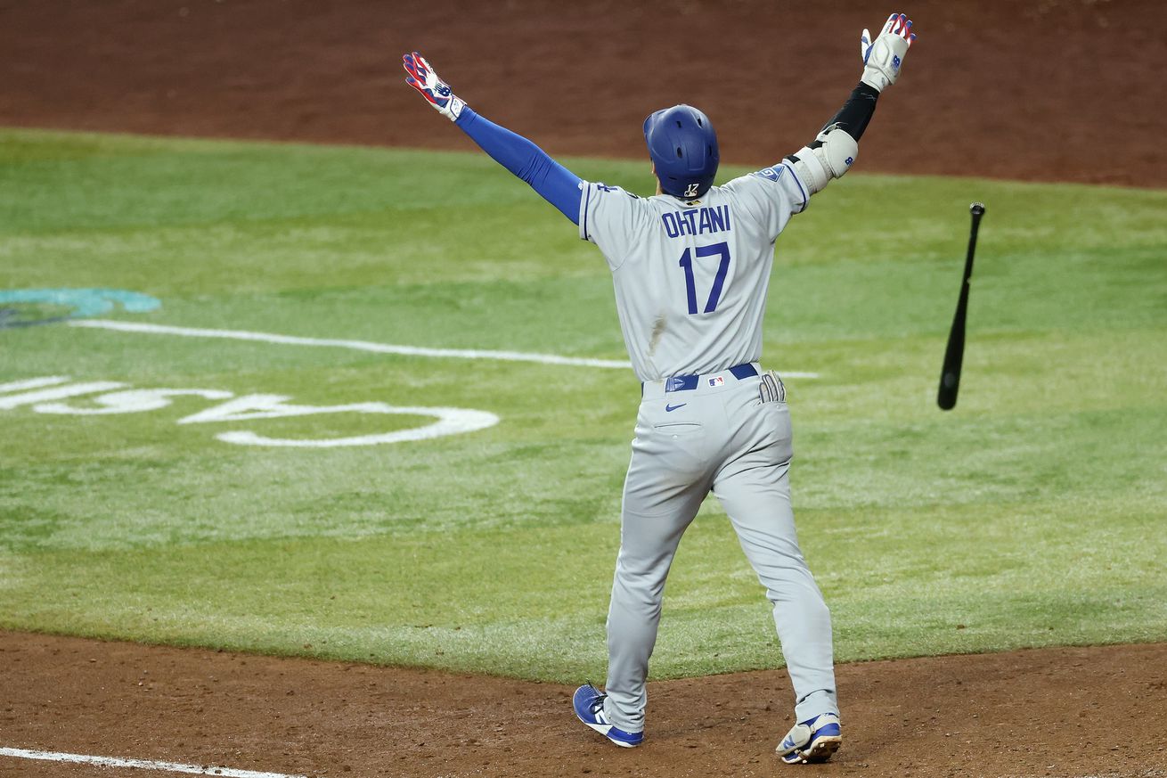 Los Angeles Dodgers v Arizona Diamondbacks