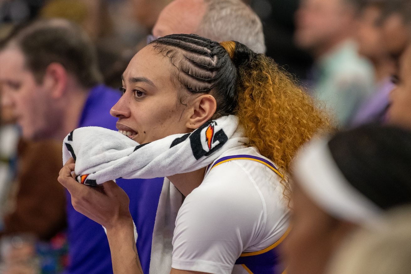 Los Angeles Sparks v Golden State Valkyries