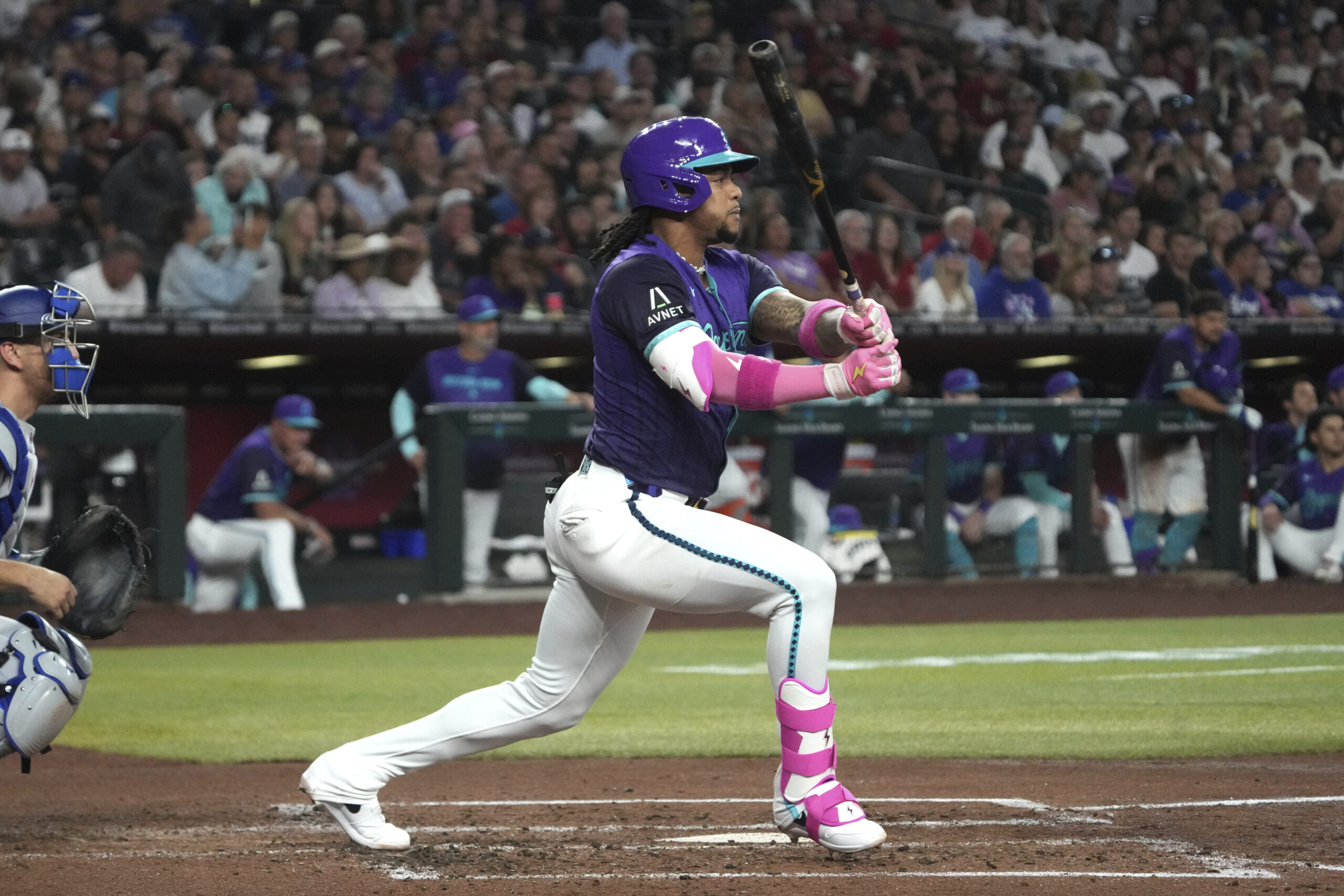 Arizona Diamondbacks second base Ketel Marte (4) hits against the...