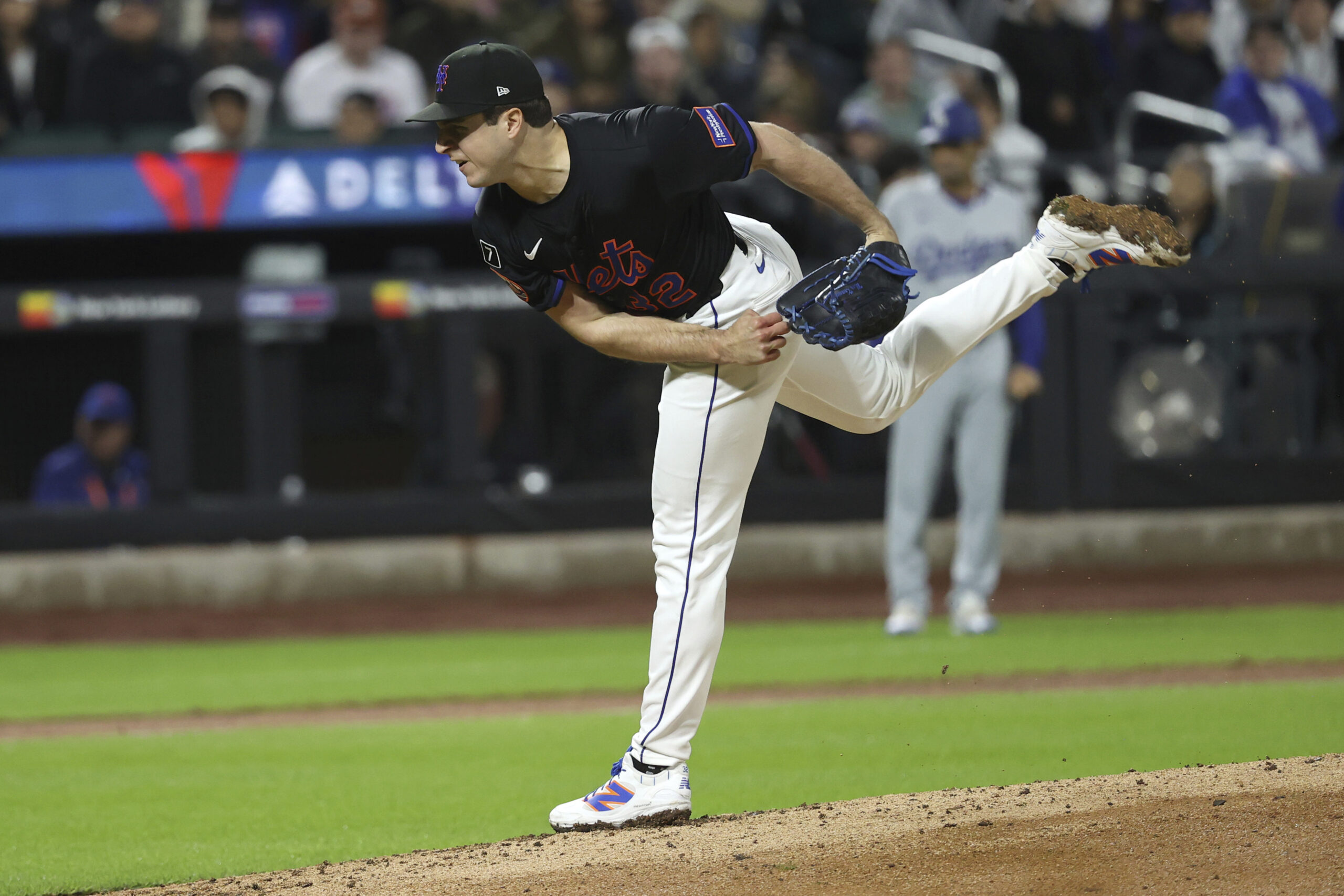 New York Mets relief pitcher Max Kranick throws during the...