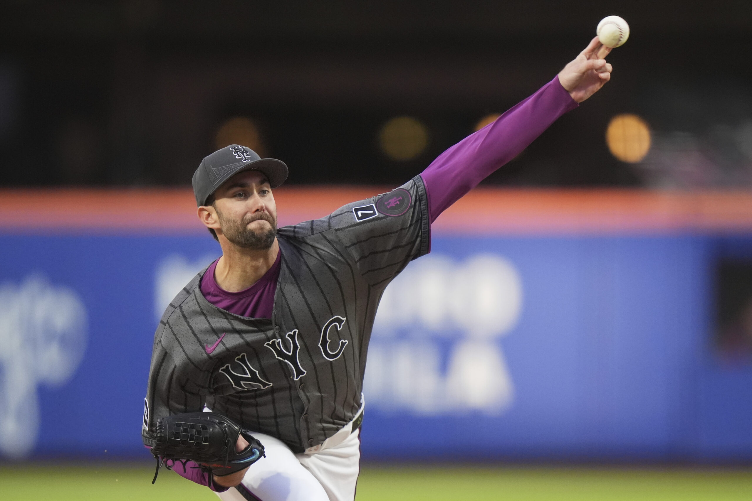 New York Mets’ David Peterson pitches during the second inning...