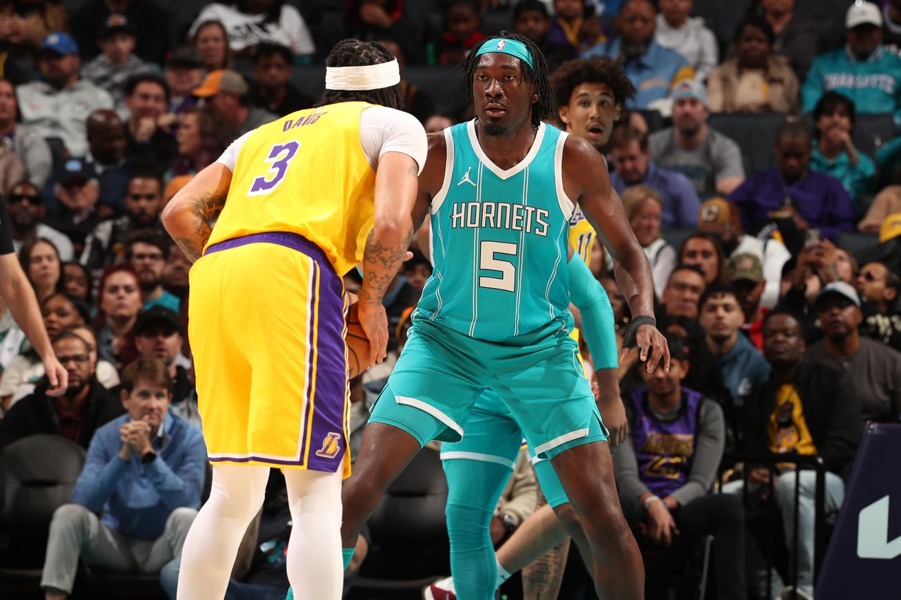 Los Angeles Lakers v Charlotte Hornets