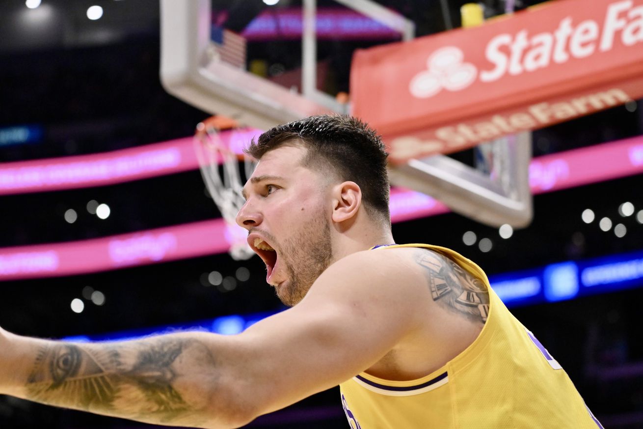 Minnesota Timberwolves defeated the Los Angeles Lakers 103-96 to win game 5 of a first round NBA playoff basketball game.