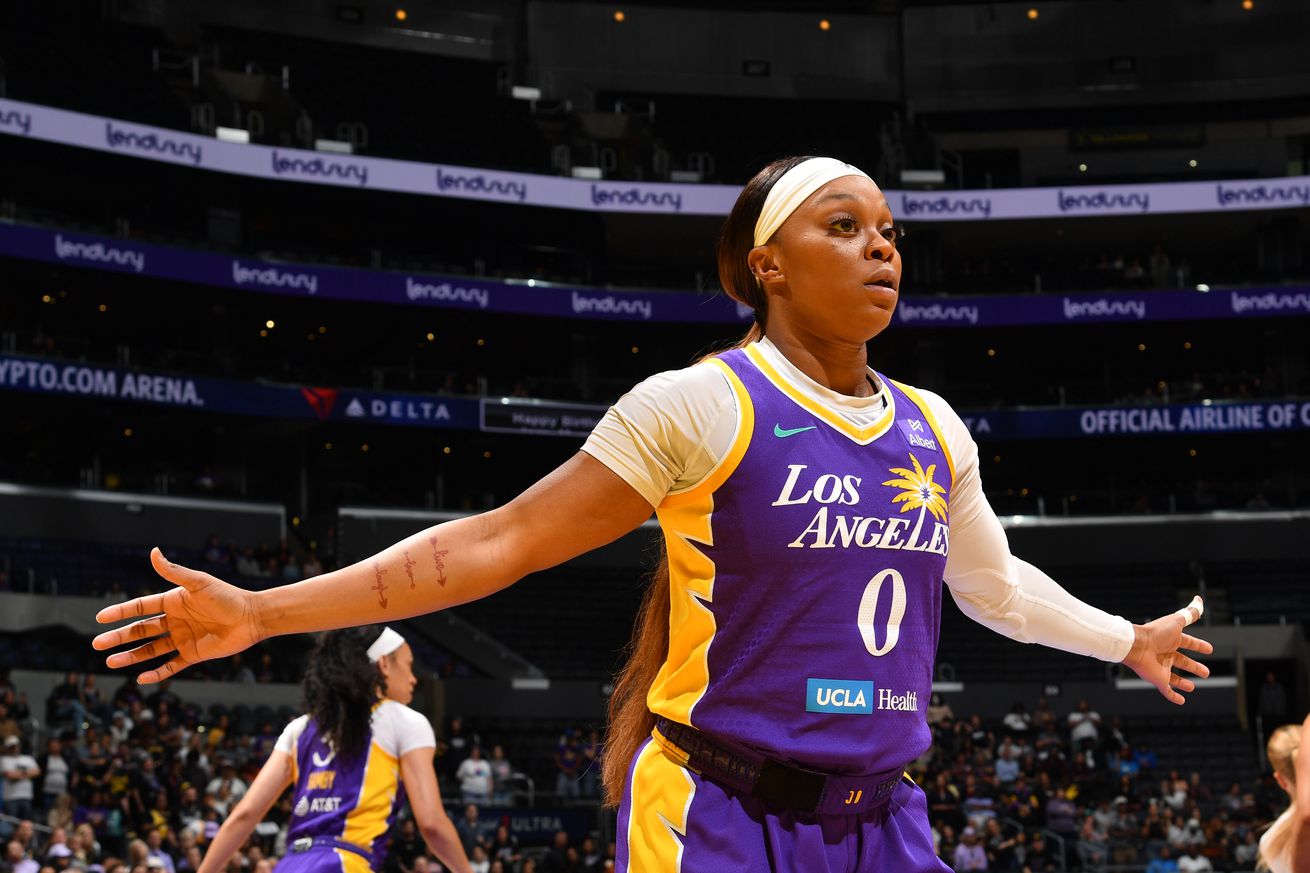 Golden State Valkyries v Los Angeles Sparks