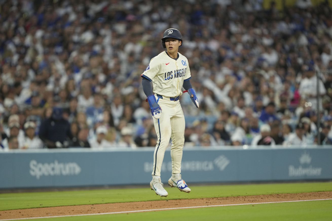 San Francisco Giants v Los Angeles Dodgers